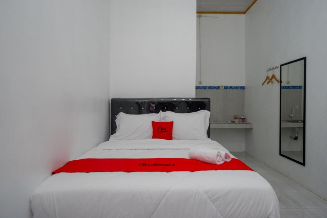 Reddoorz Near Universitas Semarang 2 Alastuwo Extérieur photo
